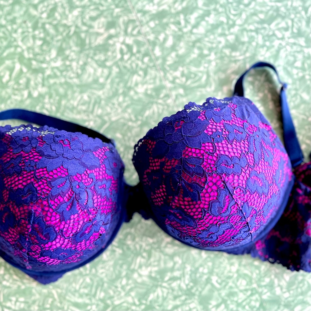 Torrid Lined Plunge Bra Purple with Navy Blue Lace Overlay Size US 44DDD